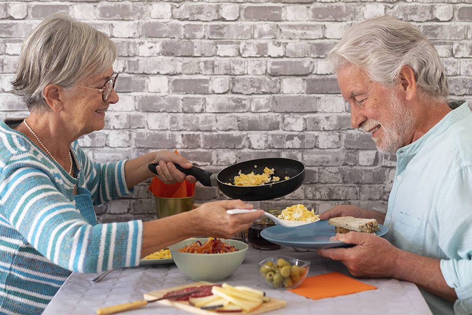 La importancia de la ingesta de huevos en la tercera edad